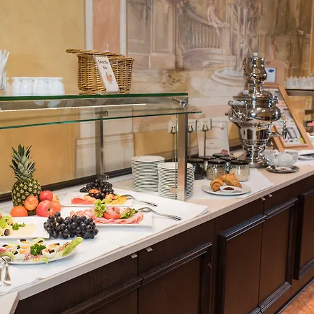 Hotel Goldener Loewe 4*