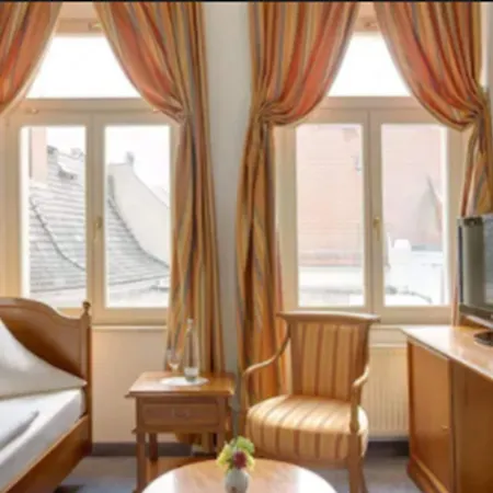 Goldener Loewe Otel
