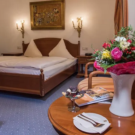 Goldener Löwe Hotel 4*