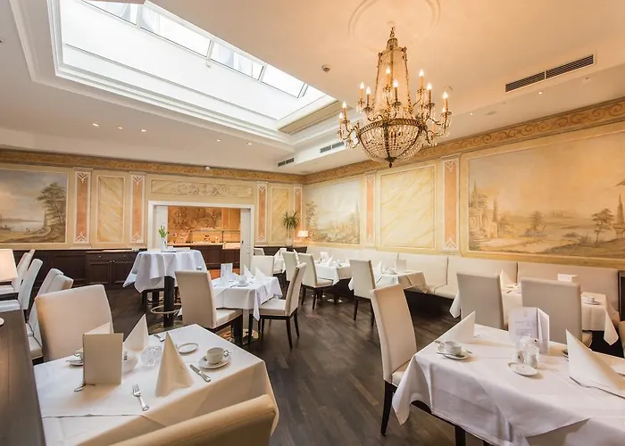 Hotel Goldener Loewe 4*